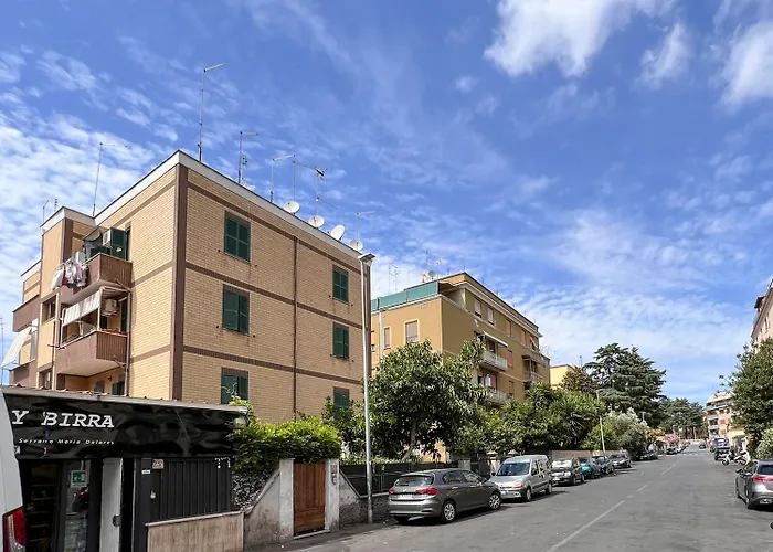 Attico Urbano Terrazza Su Metro A Cornelia Rome